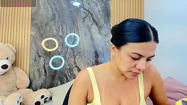 scarlett lumi online show from March 31, 12:40 pm