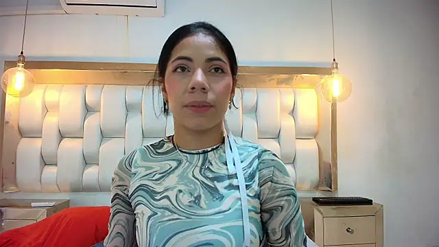 Snapshot of AzulMaveric chatting on April 20, 5:03 pm AzulMaveric online show from April 20, 5:03 pm