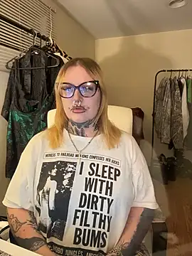 grindhouseho online show from March 5, 4:42 am