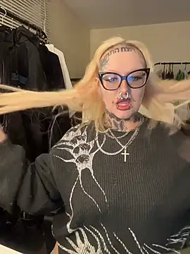 grindhouseho online show from April 11, 3:58 am