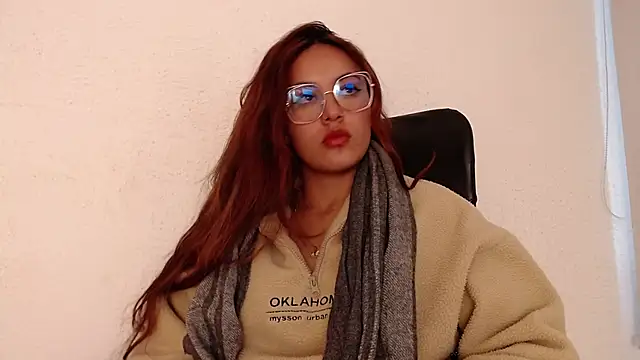 Snapshot of Mileth_lee chatting on February 25, 12:16 pm Mileth lee online show from February 25, 12:16 pm