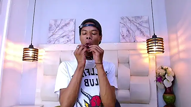 Santiago Ortiz  online show from April 10, 6:59 pm