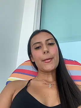 Tifqueen online show from March 7, 6:02 pm