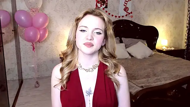 Snapshot of CarryParker chatting on March 3, 7:43 pm CarryParker online show from March 3, 7:43 pm