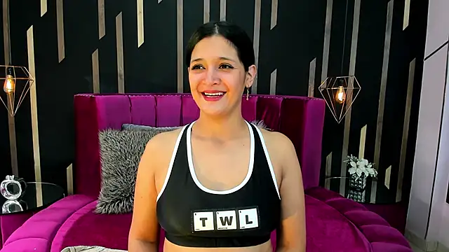 Kendal Lane online show from April 6, 7:48 pm