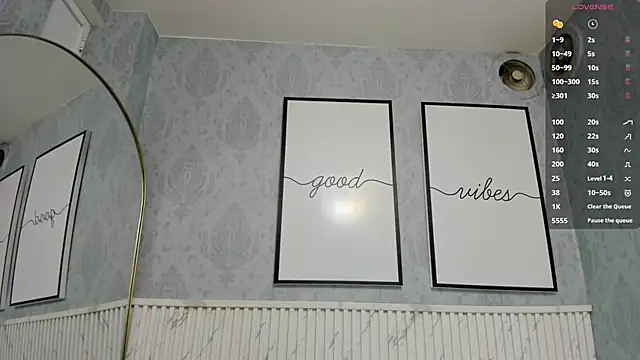 Snapshot of beautydoll18_ chatting on June 24, 10:14 am beautydoll18 online show from June 24, 10:14 am