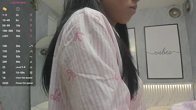 beautydoll18  online show from April 15, 10:32 am