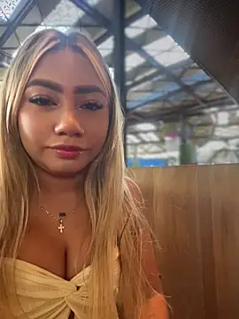 Dulce Sofi  online show from July 24, 9:11 pm