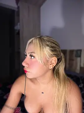 Dulce Sofi  online show from May 28, 3:36 am