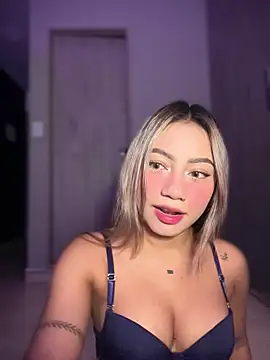 Dulce Sofi  online show from March 21, 8:02 pm