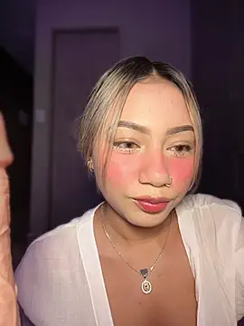 Dulce Sofi  online show from March 22, 7:59 pm