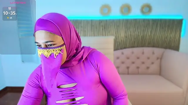 Nadia Privee online show from February 26, 6:08 pm