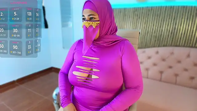 Nadia Privee online show from February 23, 7:03 pm