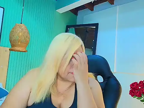 Snapshot of eva_colen50 chatting on February 23, 6:30 pm eva colen50 online show from February 23, 6:30 pm