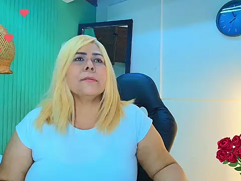 Snapshot of eva_colen50 chatting on February 24, 7:26 pm eva colen50 online show from February 24, 7:26 pm