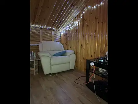 AnessaXrose online show from April 2, 11:11 pm