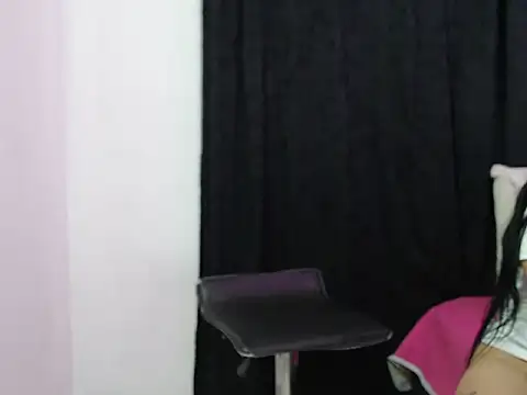 Becca Fremman online show from February 24, 7:37 pm