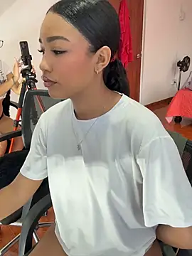 kali rousse online show from March 4, 12:13 pm