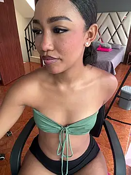 kali rousse online show from April 14, 12:32 pm