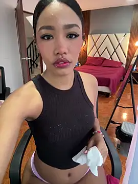 kali rousse online show from March 30, 12:06 pm