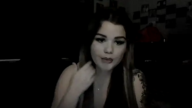 Snapshot of naughtysummer18 chatting on March 1, 9:48 pm naughtysummer18 online show from March 1, 9:48 pm