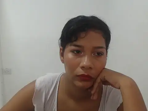 Snapshot of alison254 chatting on February 19, 12:24 pm alison254 online show from February 19, 12:24 pm