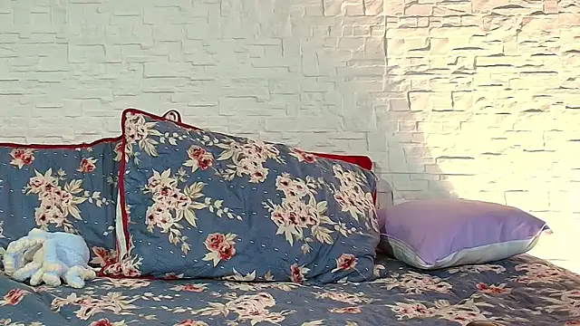 Eliassalvatore  online show from April 15, 12:27 am