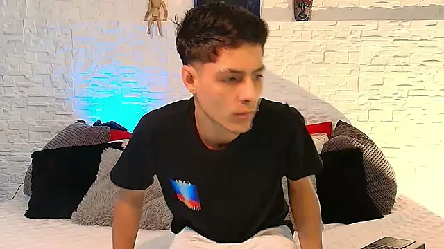 Eliassalvatore  online show from May 27, 3:08 pm