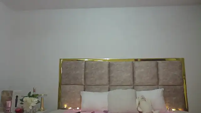 RebecaPalmer online show from March 15, 5:36 am