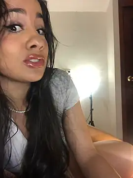 RebecaPalmer online show from May 23, 6:23 am