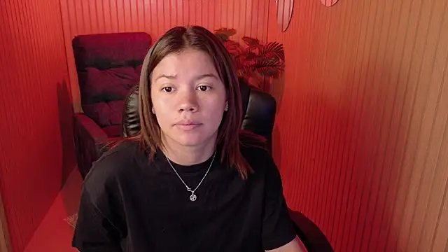 Alessia Monroe  online show from April 7, 8:10 pm