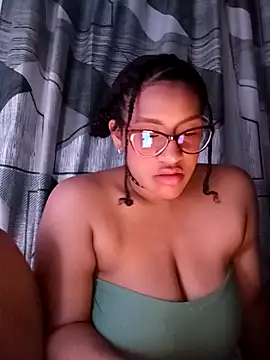 gigiblue89 online show from February 26, 6:57 am