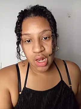 gigiblue89 online show from May 13, 6:53 am