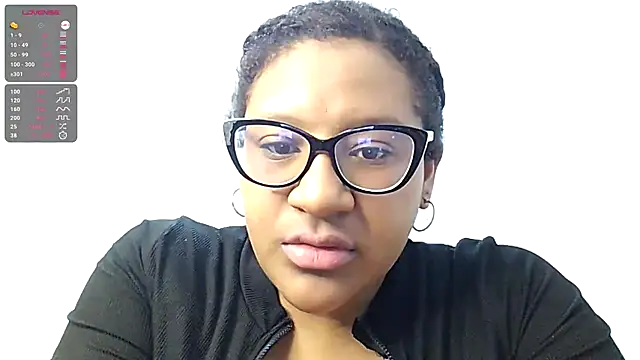 Snapshot of gigiblue89 chatting on July 6, 8:11 pm gigiblue89 online show from July 6, 8:11 pm