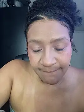 gigiblue89 online show from March 13, 7:02 am