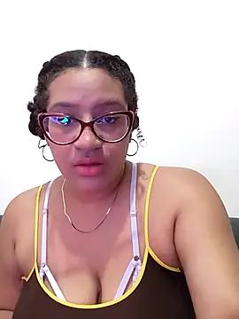 gigiblue89 online show from March 27, 7:17 am