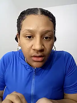 gigiblue89 online show from May 10, 7:34 am