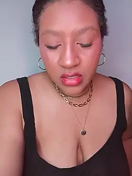 Snapshot of gigiblue89 chatting on June 22, 9:50 am gigiblue89 online show from June 22, 9:50 am
