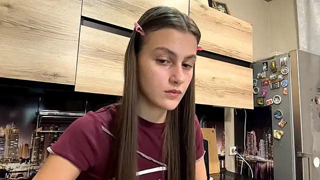 Snapshot of SwappingFate chatting on February 25, 1:22 pm SwappingFate online show from February 25, 1:22 pm