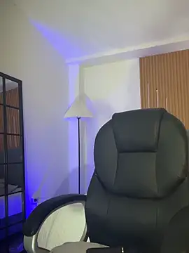 sara stormy online show from April 16, 7:36 pm