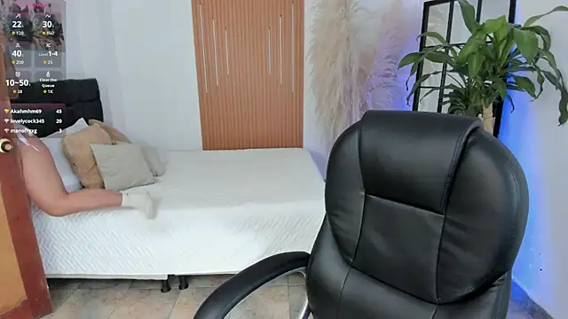 Snapshot of sara_stormy chatting on July 17, 2:36 pm sara stormy online show from July 17, 2:36 pm
