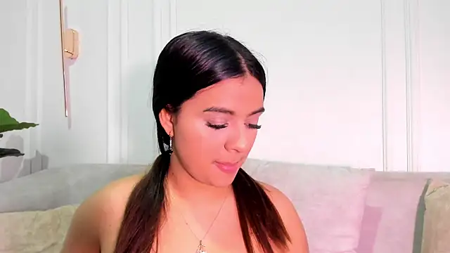 DulceQueen1 online show from April 12, 2:09 pm