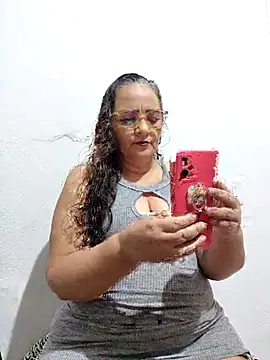 Snapshot of Noemipopi chatting on February 23, 11:27 pm Noemipopi online show from February 23, 11:27 pm