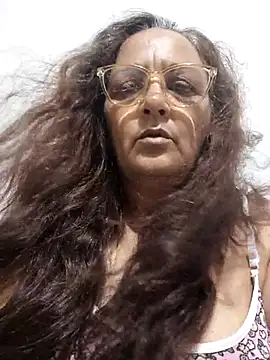 Snapshot of Noemipopi chatting on February 17, 11:13 pm Noemipopi online show from February 17, 11:13 pm