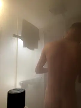 Crevette311 online show from December 4, 6:29 pm