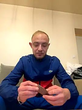 Crevette311 online show from November 27, 10:37 am