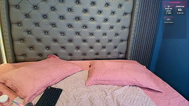 NAOMI cute  online show from March 30, 1:29 am