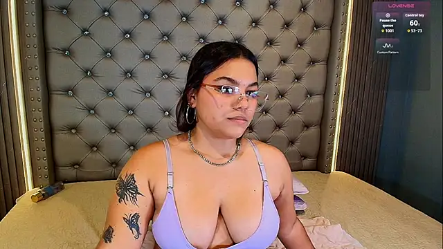 NAOMI cute  online show from March 16, 6:32 pm