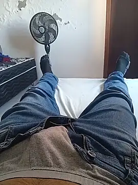 Snapshot of Mineirinho_85 chatting on July 14, 4:46 pm Mineirinho 85 online show from July 14, 4:46 pm