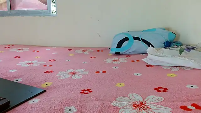  online show from April 14, 2:22 pm